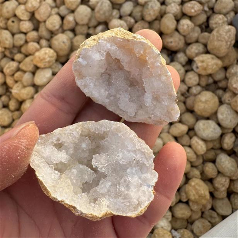 Geode Crystal Break - 1000g Break Unopened Natural Agate Geode